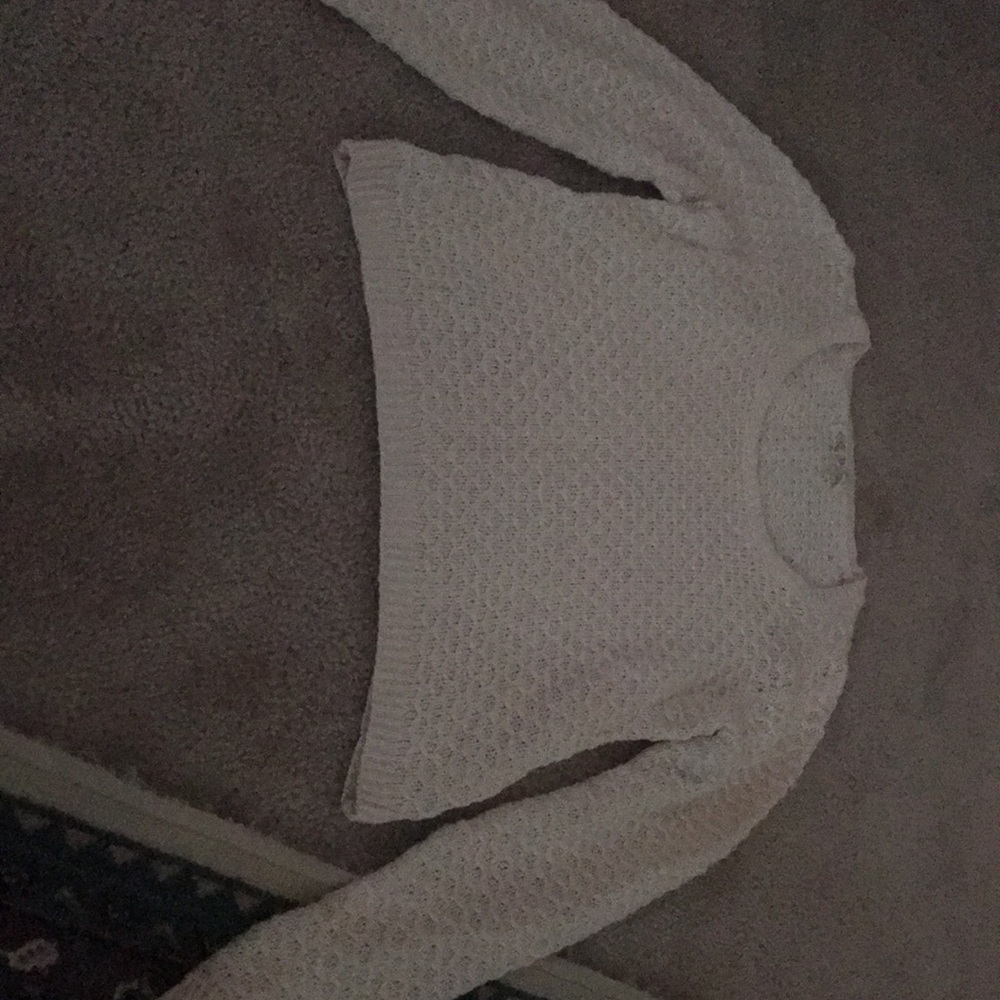 Long sleeve sweater it’s new without tag